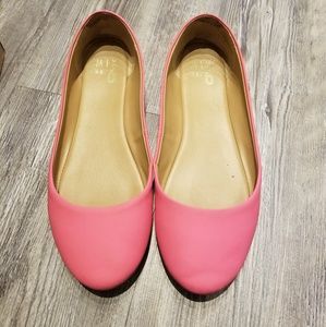 Hot pink flats (size 8)